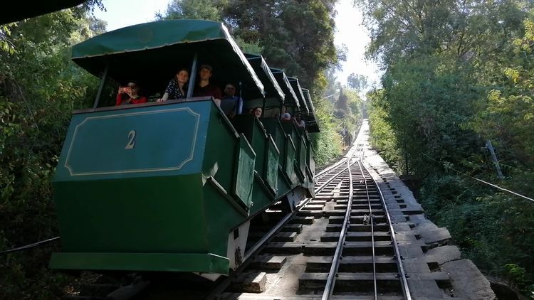 Funicular Santiago – História, Horário e Preços.